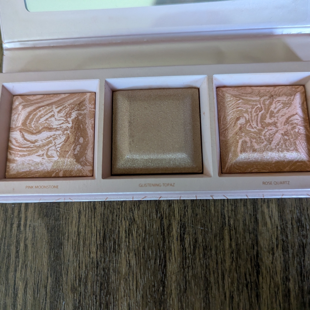 Glistening Topaz and Rose Quartz Highlighter Palette